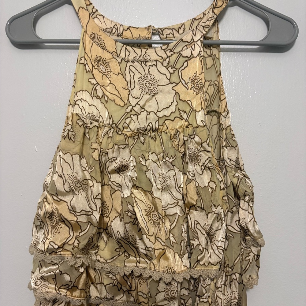 Saltwater LUXE Beige Floral Sleeveless Blouse